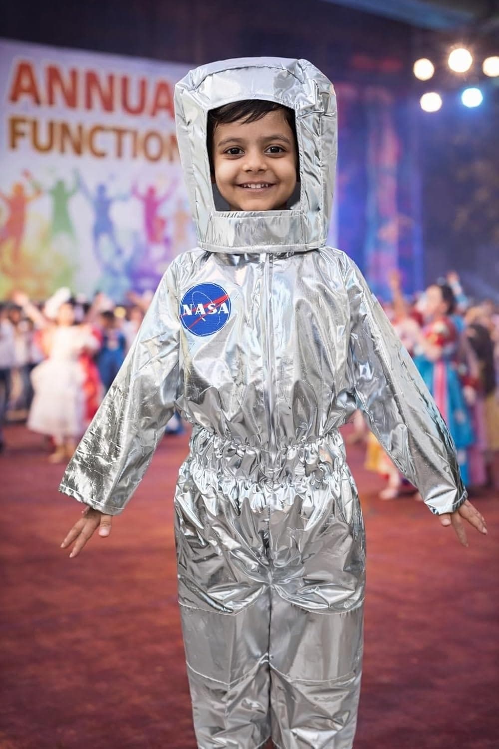 Astronaut dress image 1